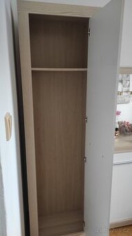 Skříň, komoda, zrcadlo - 2