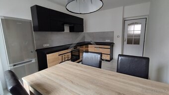 Byt 3+1, 82 m2, Husovo nám., Mladá Vožice - 2