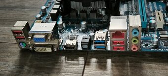 Gigabite GA -H67MA-USB3-B3 - 2