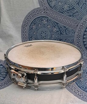 Pearl 14x3,5 Stainless Steel Free Floating Snare Drum. - 2