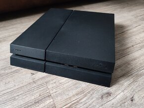 PlayStation 4 500 GB - 2