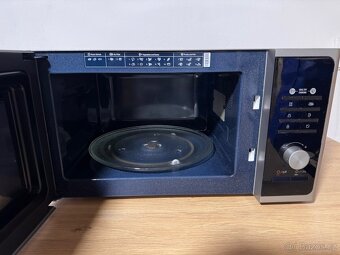 Mikrovlnná trouba Samsung MS23F301TAS - 2