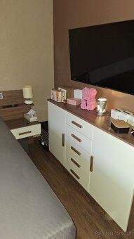 Ložnice-postel, velká šatní skříň, postel - 2