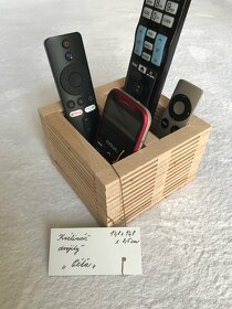 Pastelkovnik dvojity, stojan na pastelky, mobil Peta - 2