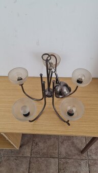 Pětiramenný kovový lustr - 2