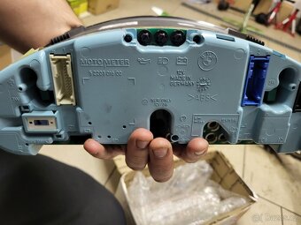 BMW 328i e36 budiky TOP stav - 2