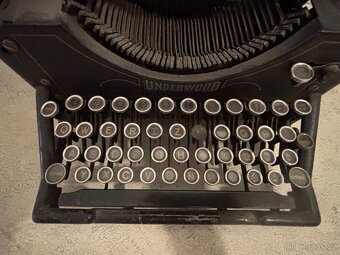 Underwood psací stroj - 2