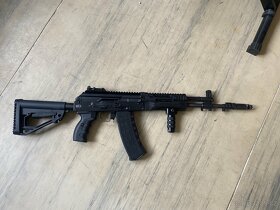 E&L AK12 - 2