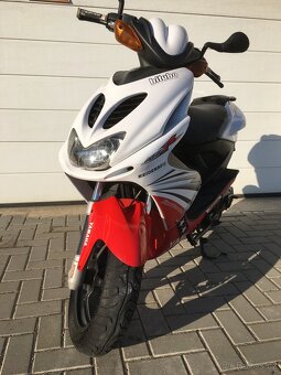Yamaha aerox 50 R - 2