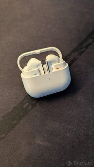 Samsung Galaxy Buds3 Pro bílé - 2