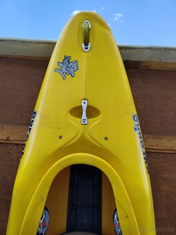 Kajak Pyranha M:3 CREEKING 243 cm - 2