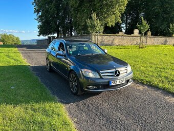 Mercedes benz C320CDI W204 MANUÁL - 2