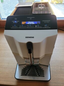 Kávovar Siemens EQ.300 - 2