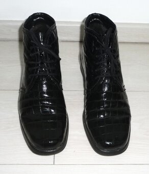 Kožené kotníkové lakované boty, vel. 41, zn. Gabor - 2
