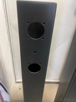 sloupek lakovaný se dvěma otvory - 2