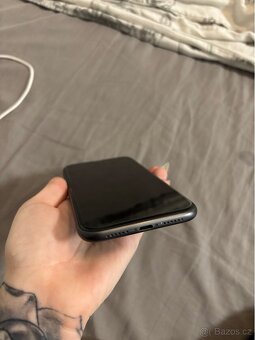 APPLE iPhone 11 64gb BlACK - KONDICE BATERIE 100% - 2