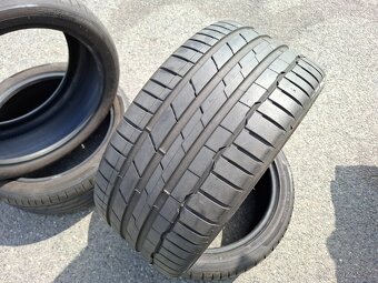 Zánovní pneu letní BMW r19 - 2