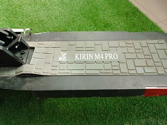 Kugoo Kirin M4 PRO na náhradní díly - 2