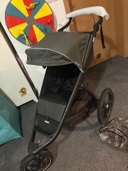 thule urban glide 2 , nová konstrukce i kola - 2