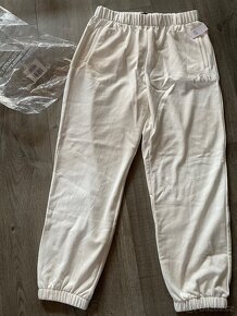 Nové tepláky GAP - 2