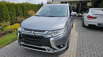 Mitsubishi Outlender 2.4 PHEV 4x4 - 2