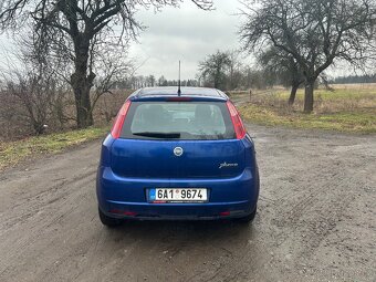 Fiat Grande Punto - 2