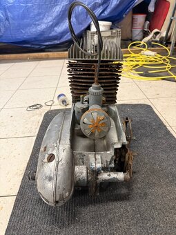 Jawa 250/559 - motor - 2