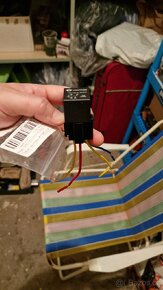 2 kusy relé s paticí 12V 40A - 2