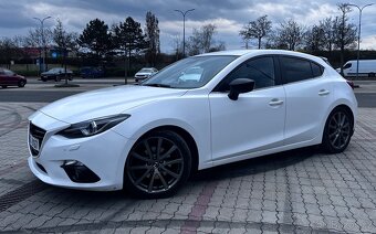 Mazda 3 Revolution - 2