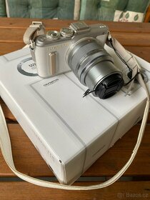 Prodám digitální fotoaparát Olympus PEN E-PL8 - 2