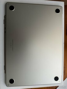 MacBook Air 15’’ M2 8/256GB hvězdně bílý - 2