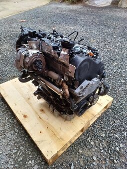 Motor 2,0 tdi 125kw TYP CEGA komplet dovoz - 2