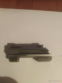 znehodnocený závorník vz.58 - 2