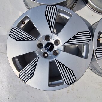 ALU KOLA AUDI A4 B8 B9 A5 A6 C7 C8 A7 A8 Q5 Q7 19" - 2