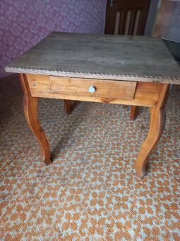 Starožitný stůl - 2
