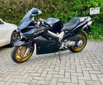 Honda VFR 800 VTEC - 2