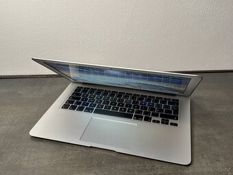 MacBook Air 13" 2015 256GB / i5 / 8GB - DPH - 2
