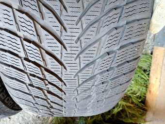 225/40/19 93v Nokian - zimní pneu 2ks - 2