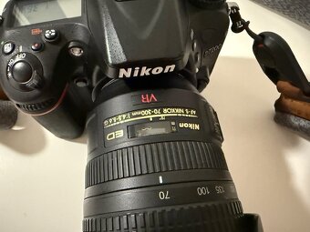 Nikon D7200 + Nikon 70-300mm f4.5-5.6G AF-S VR IF-ED - 2