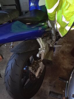 Yamaha yzf R6 - 2