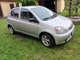 Toyota Yaris - 2