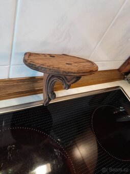 Stará dřevěná polička - 2