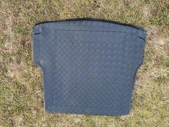 Gumova vana do kufru Skoda Octavia - 2