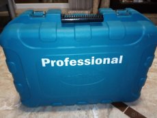 Vrtaci kladivo a aku vrtačka s kufrem - 2