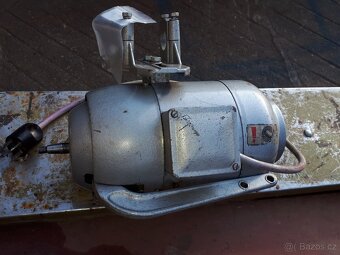 Motor průmyslového šicího stroje - 2