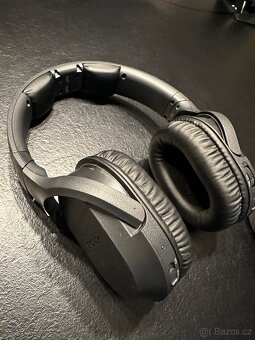 Bezdrátová sluchátka Sony MDR-RF895RK - 2