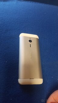 Nokia 230 top stav - 2