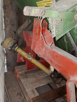 Rozmetadlo průmyslových hnojiv - 2