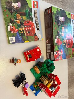 LEGO® Minecraft® 21179 Houbový domek - 2