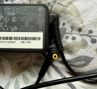 Napájecí adaptér Lenovo 65W - 2